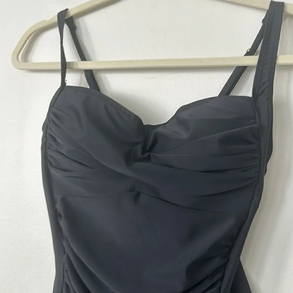 Saltwater black supportive